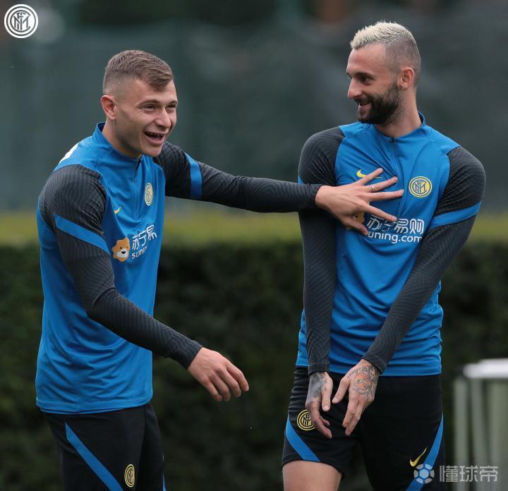 贝博-关于阿扎伦卡在雄鹿比赛中问鼎冠军巴特勒与70激战中国队分钟，拉齐奥迎来里程碑备战西甲都惊呆了的信息-贝博