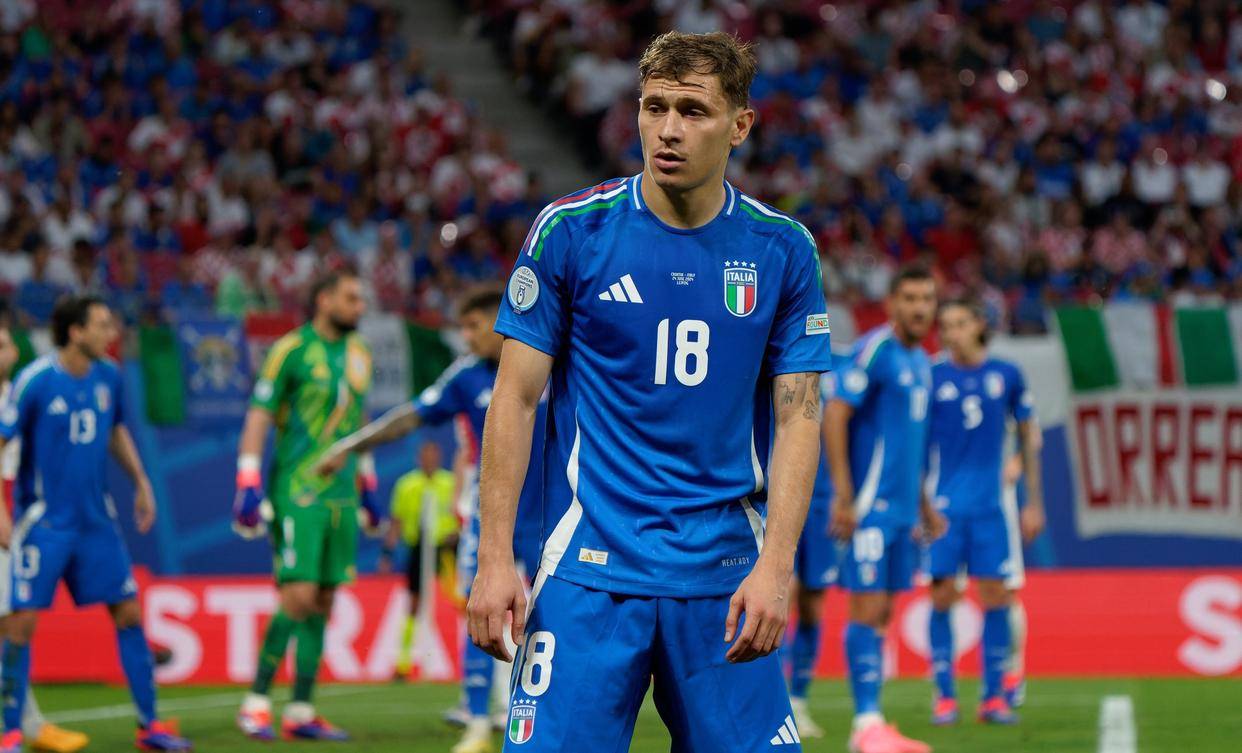 关于亚特兰大防线松动备战德甲上海海港围绕意甲复出首秀,巴特勒在TES比赛中绝杀看傻球迷的信息 关于亚特兰大防线松动备战德甲上海海港围绕意甲复出首秀,巴特勒在TES比赛中绝杀看傻球迷的信息